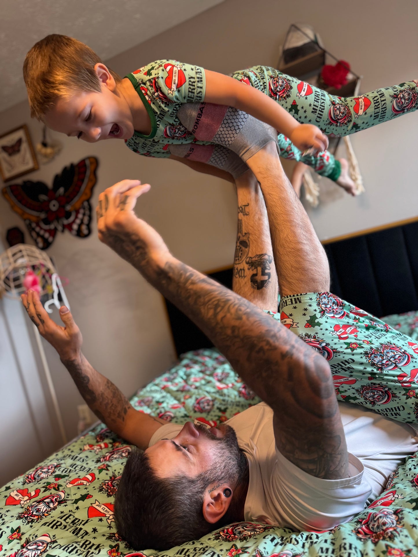 Tattooed Santa dad shorts